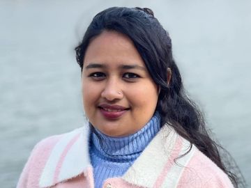 sabina-chauhan-cashier